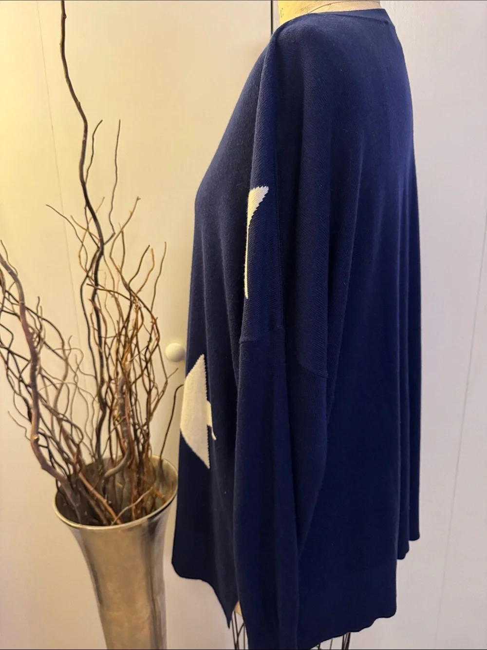 Laurie Felt Navy V-Neck Sweater with White Star Accents - Picture 3 of 7